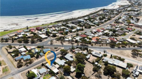 Latone Sea Lodge - Entire Home in Port Hughes